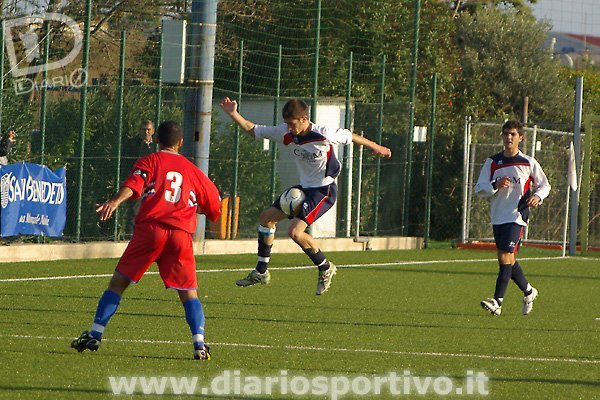 Nicola Lazzaro stoppa al volo